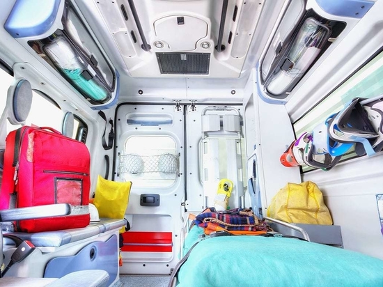 Enhancing air filtering in ambulances to reduce COVID-19 aerosols
